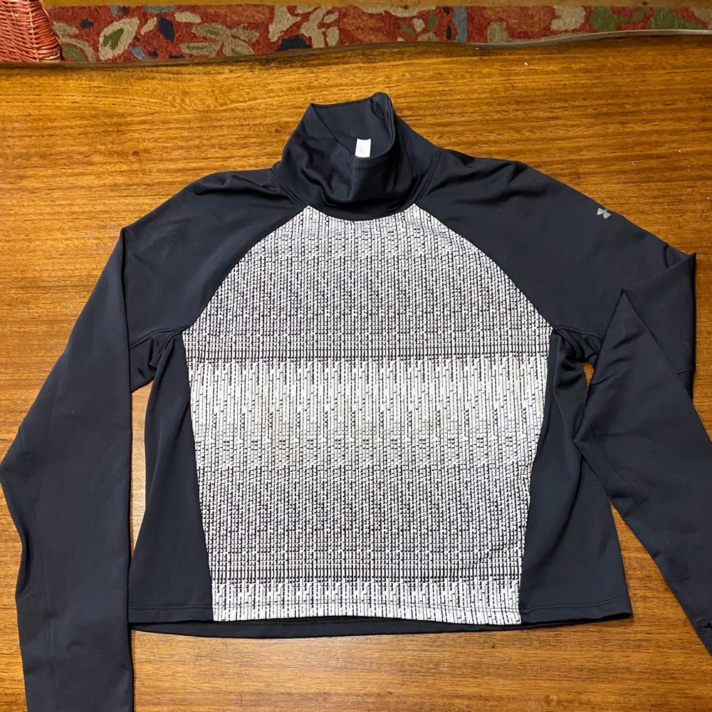 Women’s Under Armor cold gear shirt